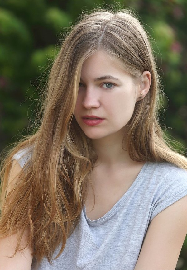 Екатерина, 23 года, 2 размер груди